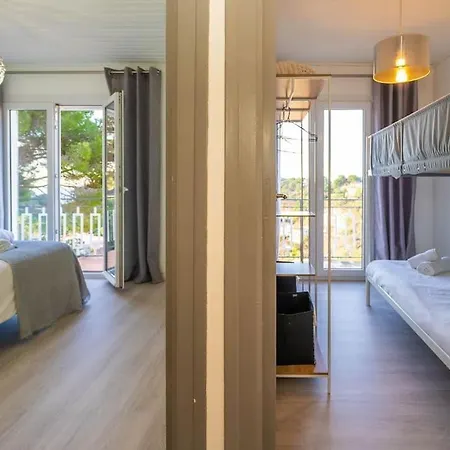 La Maison Snoopy, 6-8 Persons, Near Beach, Seaview Apartmán